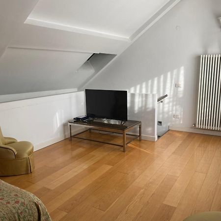 Ariberto21 Hotel Милано Екстериор снимка